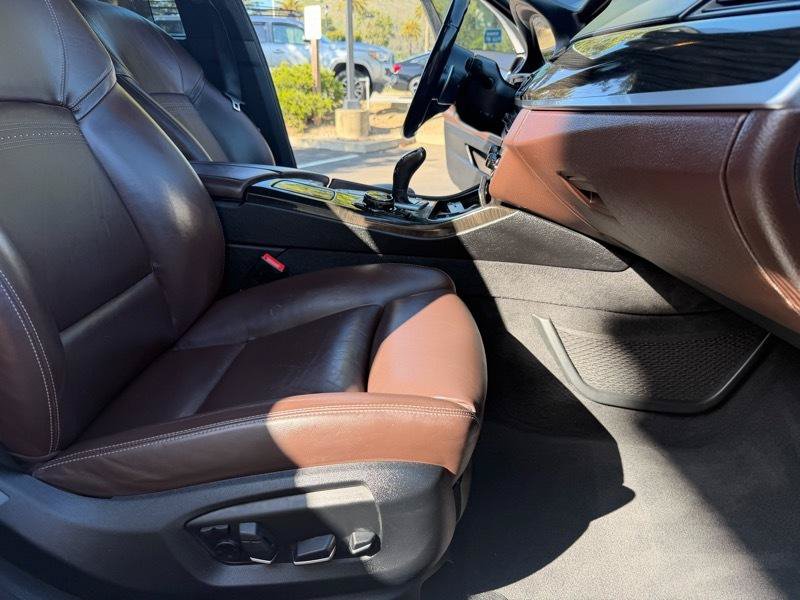 Used 2015 BMW 550i Sedan RWD image 56