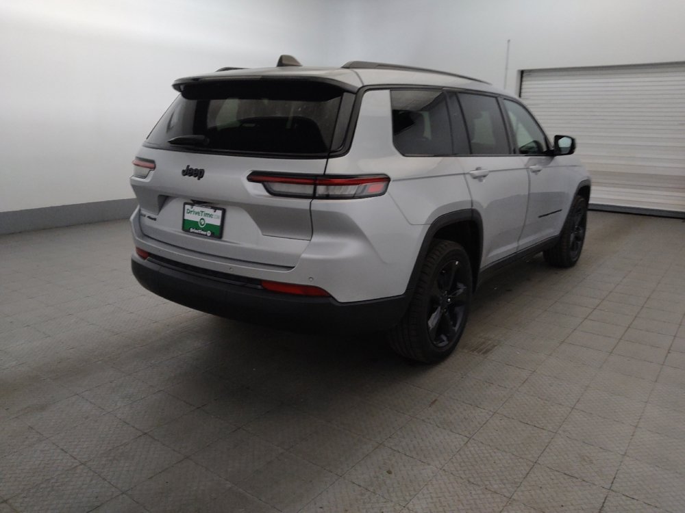Used 2023 Jeep Grand Cherokee L Laredo AWD/4WD image 9