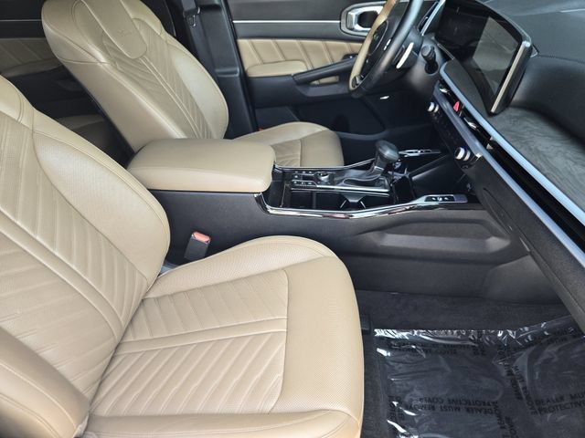 Used 2024 Kia Sorento SX Prestige w/ Olive Brown Leather Package AWD/4WD image 8
