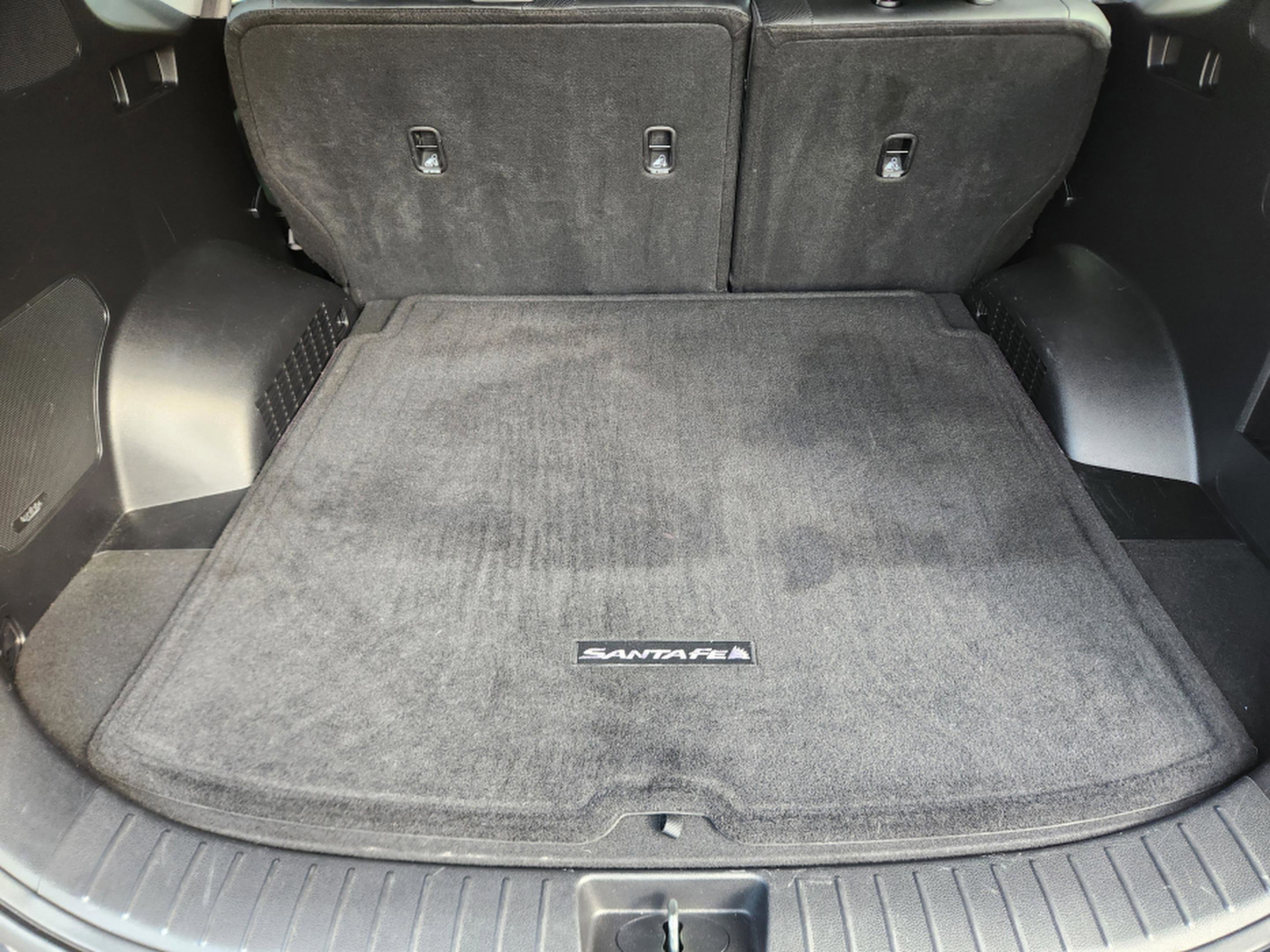 Used 2019 Hyundai Santa Fe FWD w/ Cargo Package image 29