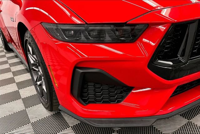 Used 2025 Ford Mustang GT Premium w/ GT Performance Package RWD image 34