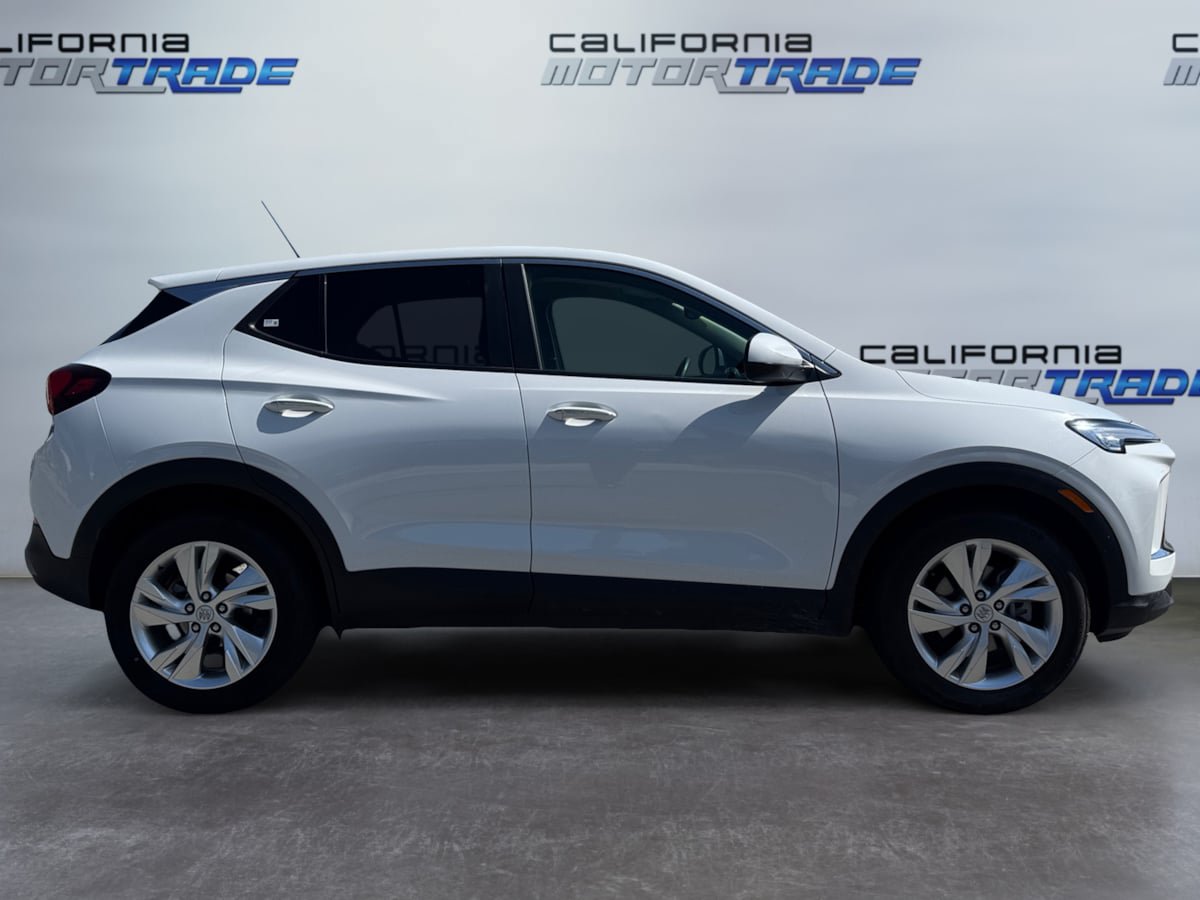 Used 2025 Buick Encore GX Preferred FWD image 4