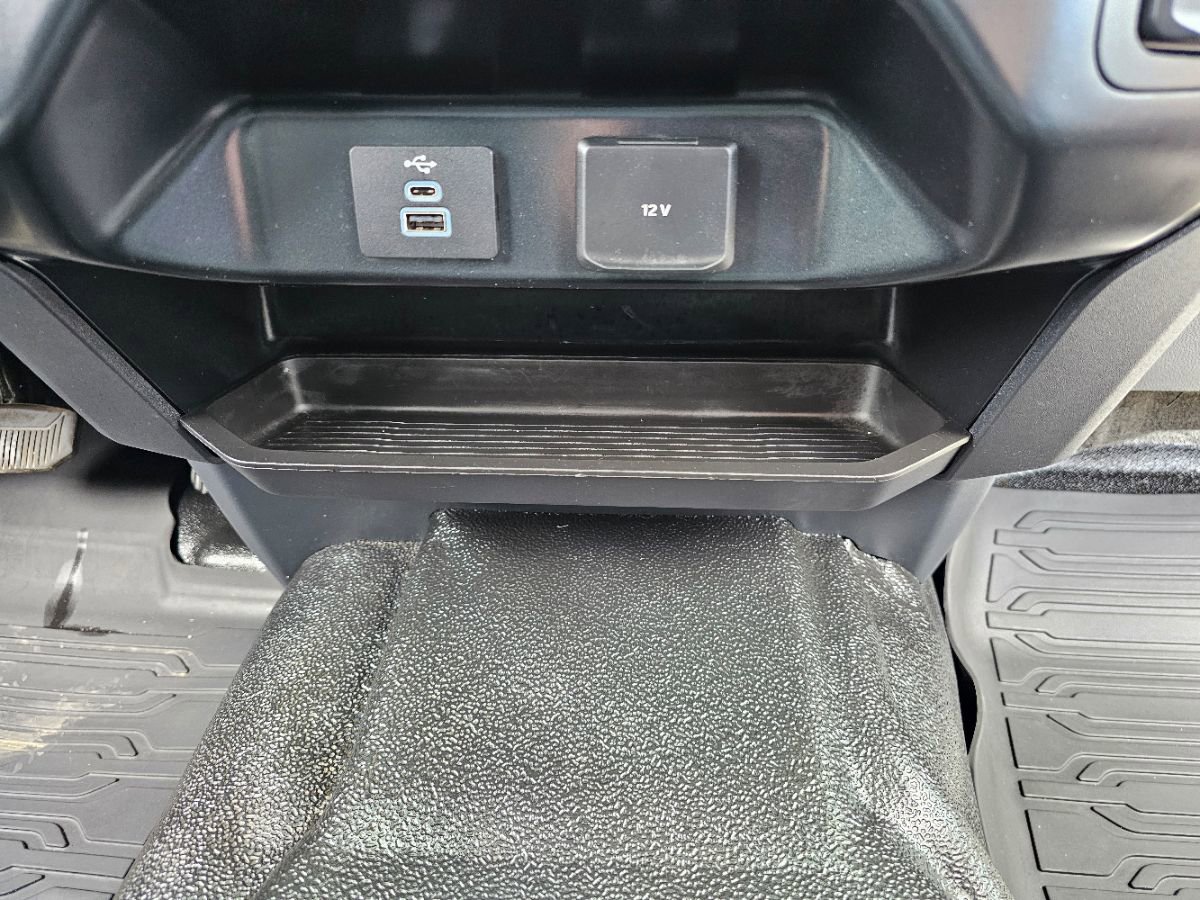 Used 2023 Ford F350 XLT w/ FX4 Off-Road Package image 9