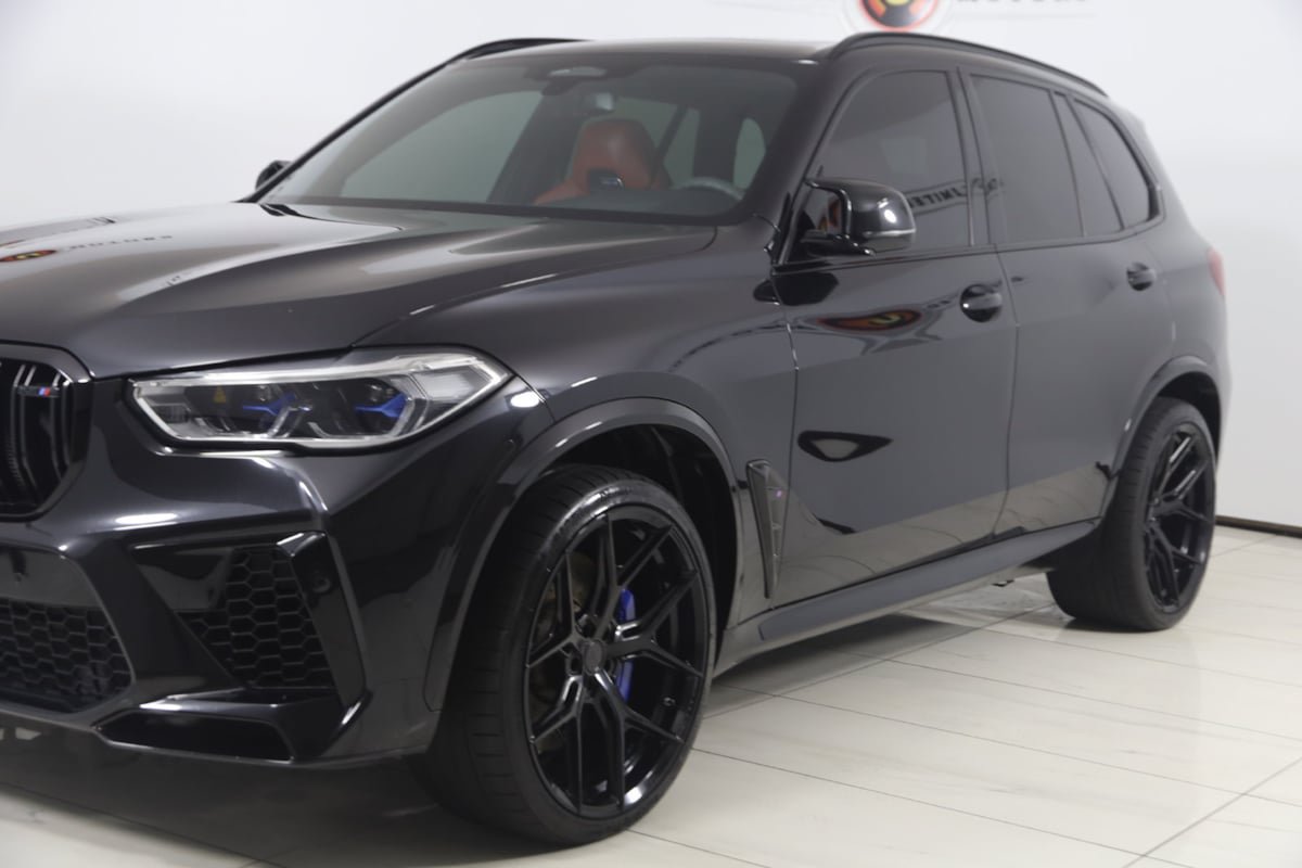 Used 2021 BMW X5 M w/ Executive Package AWD/4WD image 57