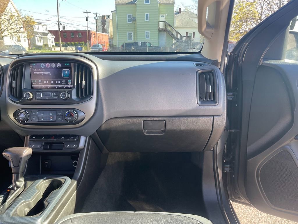 Used 2017 Chevrolet Colorado Z71 AWD/4WD image 28