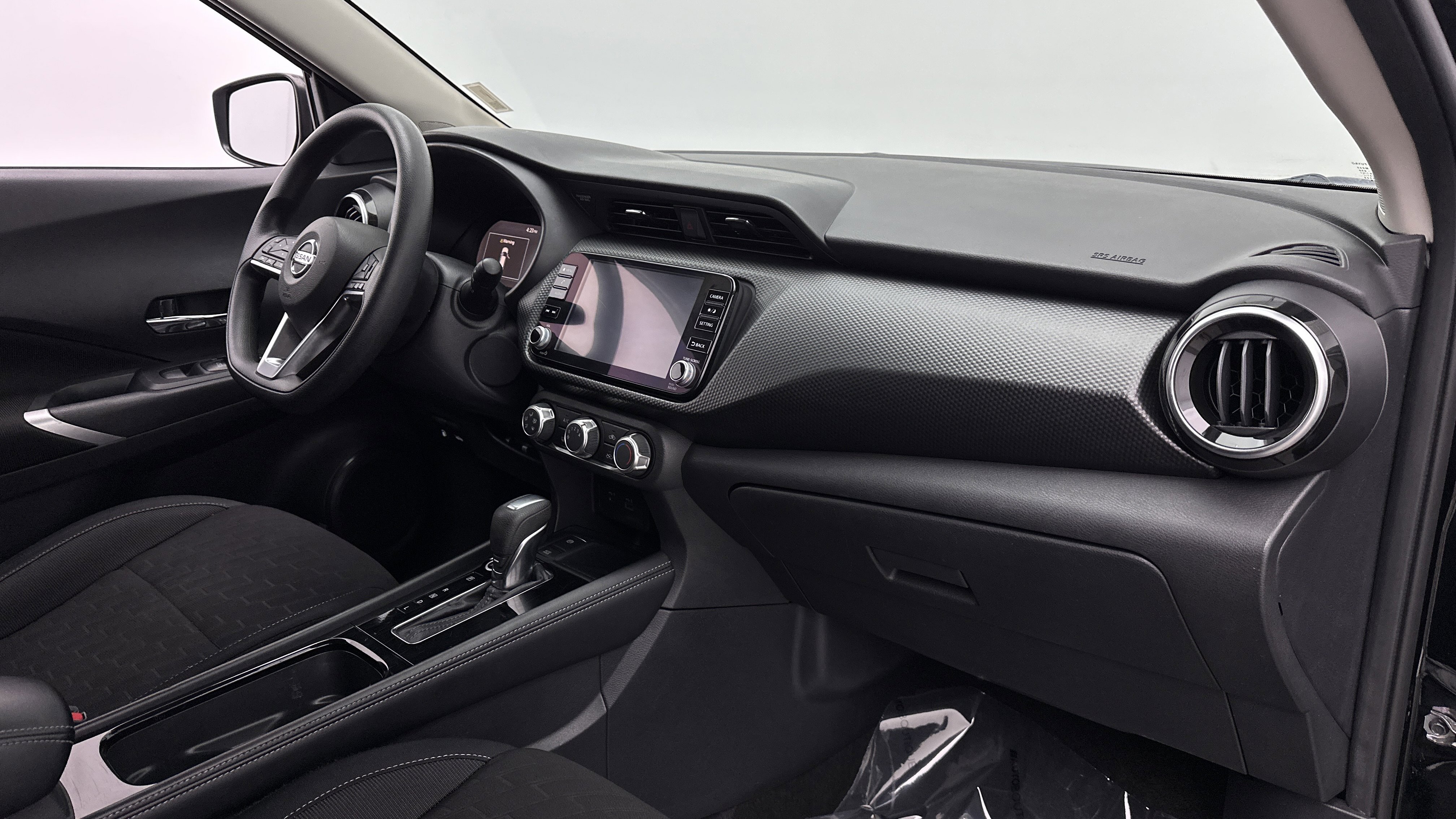 Used 2023 Nissan Kicks SV FWD image 32