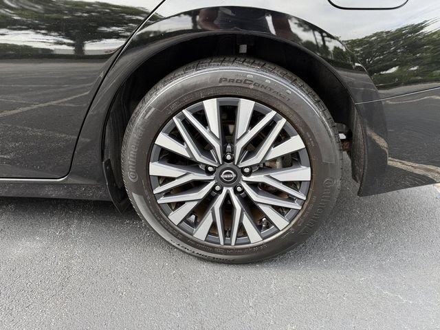 Used 2023 Nissan Altima 2.5 SV w/ SV Premium Package FWD image 39