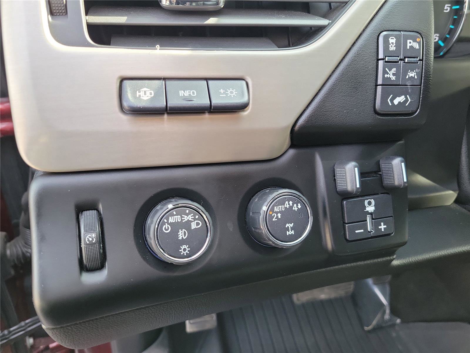 Used 2018 GMC Yukon XL Denali w/ Denali Ultimate Package image 24