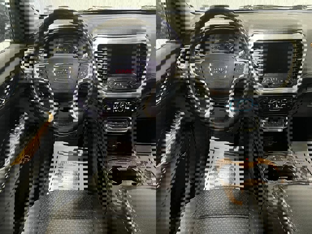 Used 2020 GMC Acadia SLE w/ Driver Convenience Package image 4