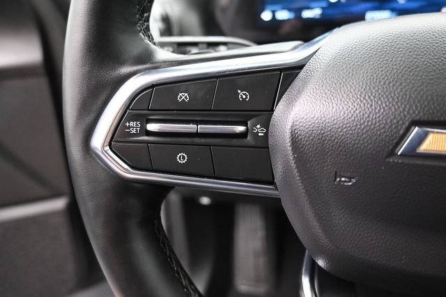 Used 2025 Chevrolet Equinox LT AWD/4WD image 3