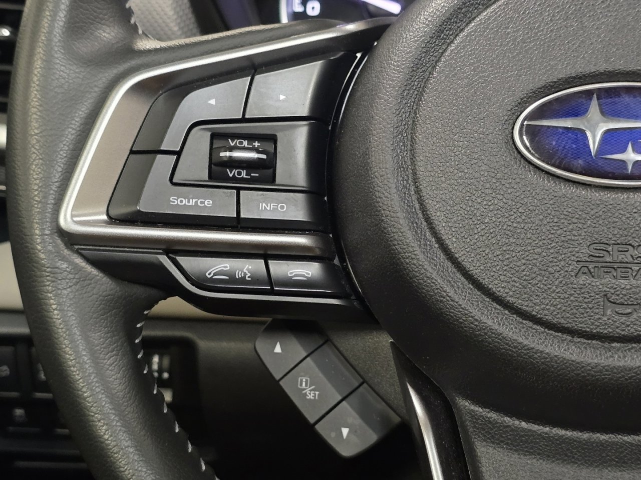 Used 2022 Subaru Forester Limited w/ Popular Package #2 image 31