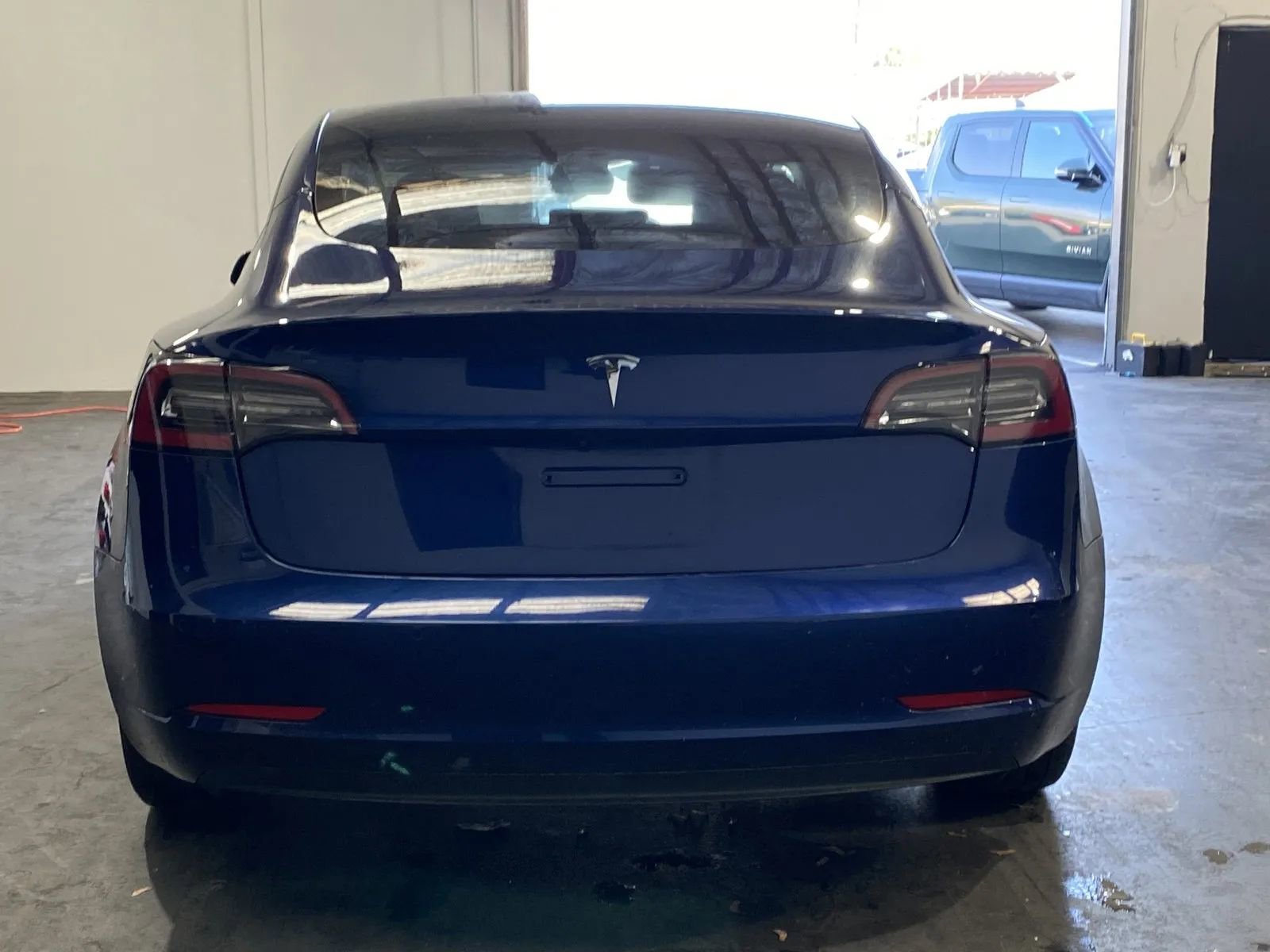 Used 2021 Tesla Model 3 Standard Range Plus RWD image 3