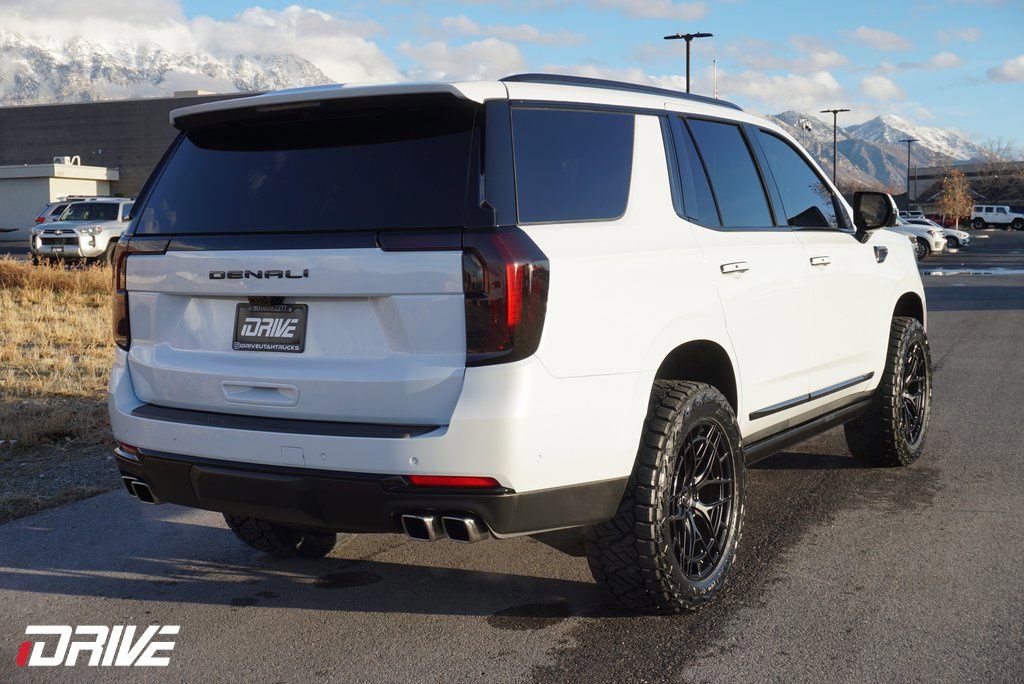 Used 2026 GMC Yukon Denali Ultimate image 9