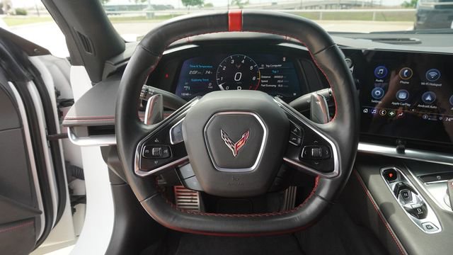 Used 2021 Chevrolet Corvette Stingray Convertible w/ Z51 Performance Package RWD image 22