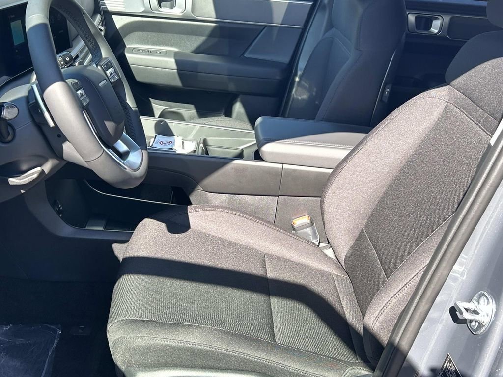 New 2026 Hyundai Santa Fe SE image 14