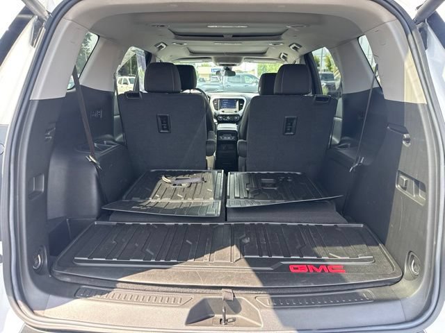 Used 2023 GMC Acadia SLE w/ Driver Convenience Package FWD image 35