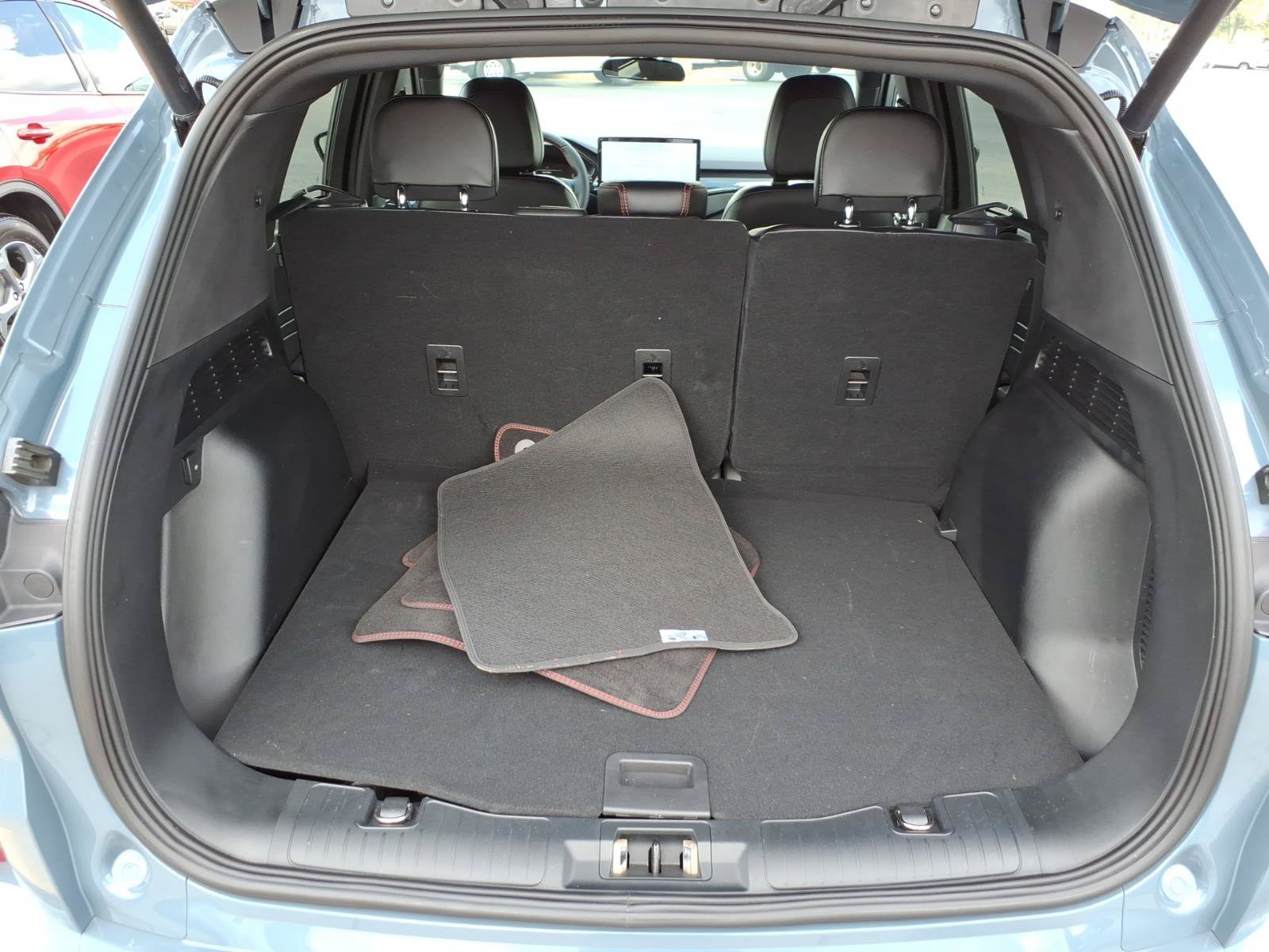 Used 2023 Ford Escape ST-Line w/ Tech Pack #1 FWD image 6