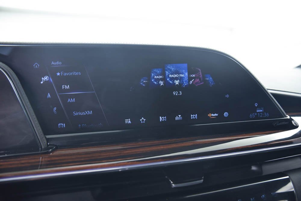 Certified 2023 Cadillac Escalade ESV Premium Luxury image 18