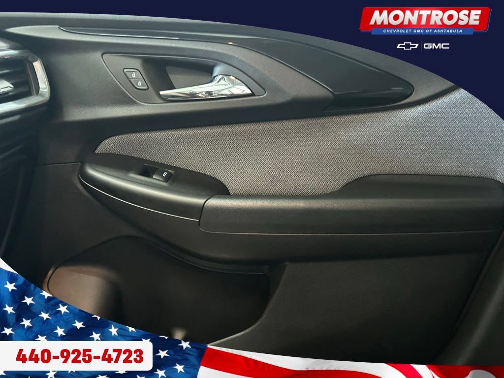 Used 2023 Chevrolet TrailBlazer LT w/ Convenience Package AWD/4WD image 12