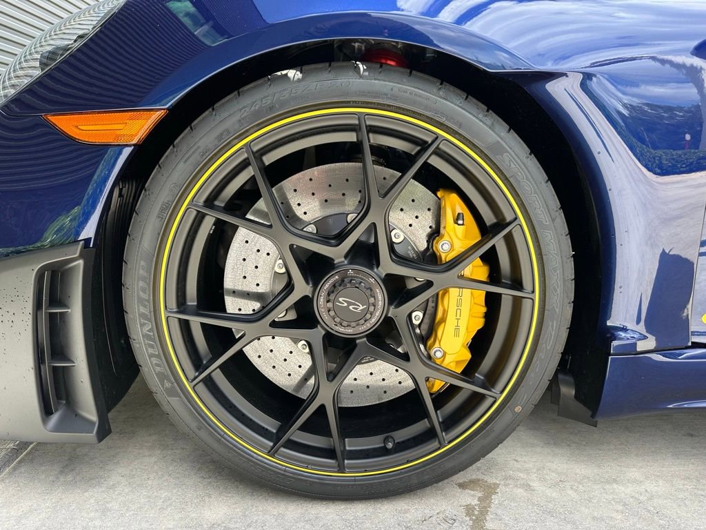 Used 2025 Porsche 718 Cayman GT4 RS image 37