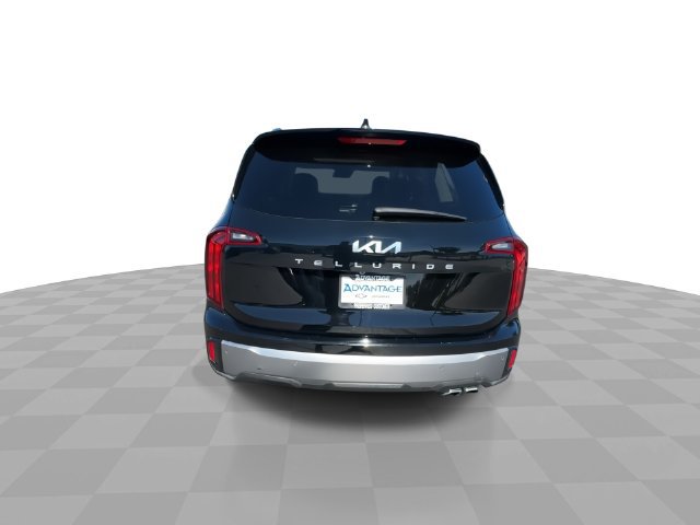 Used 2025 Kia Telluride S FWD image 7