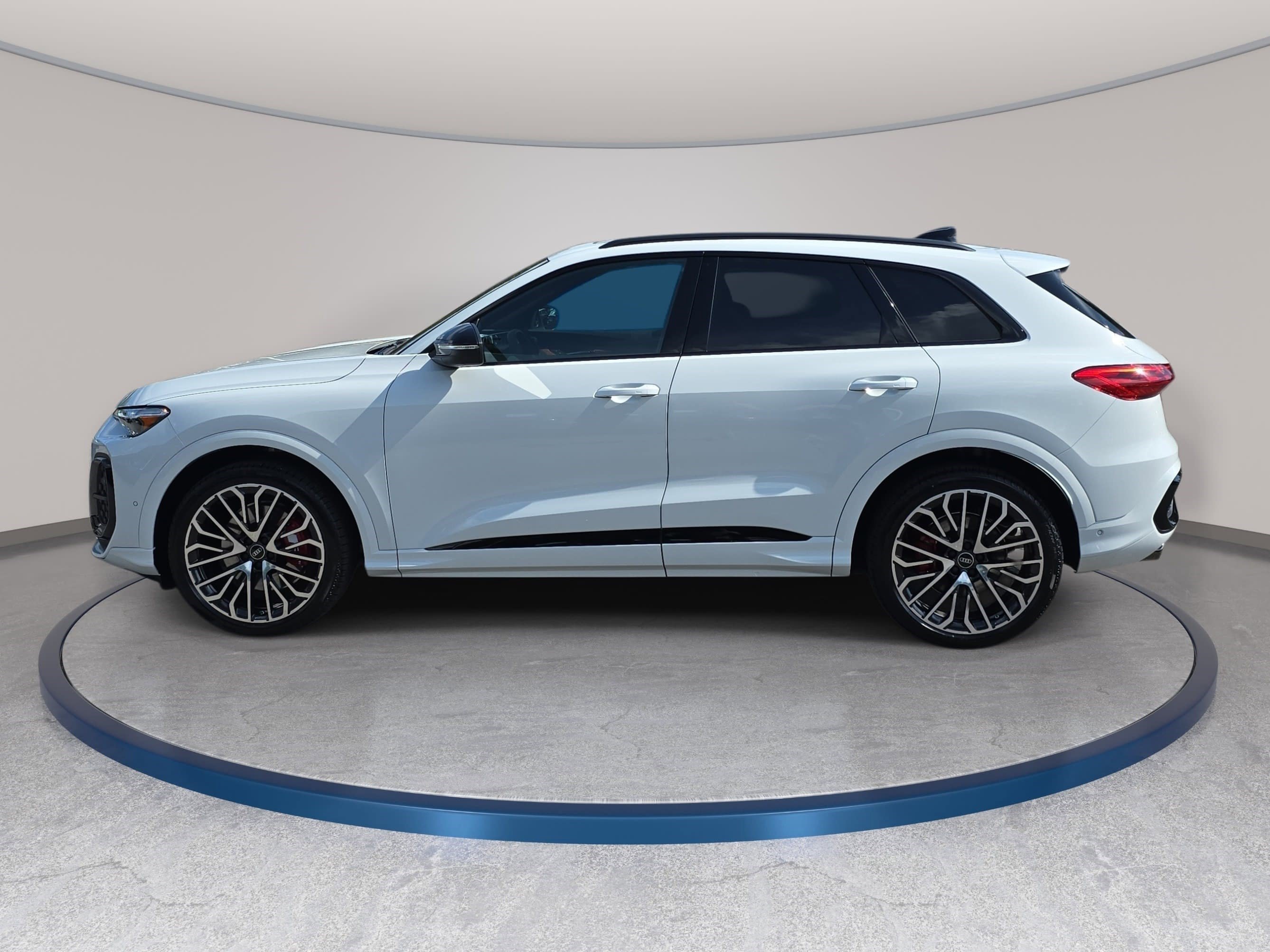 New 2026 Audi SQ5 Premium Plus AWD/4WD image 8