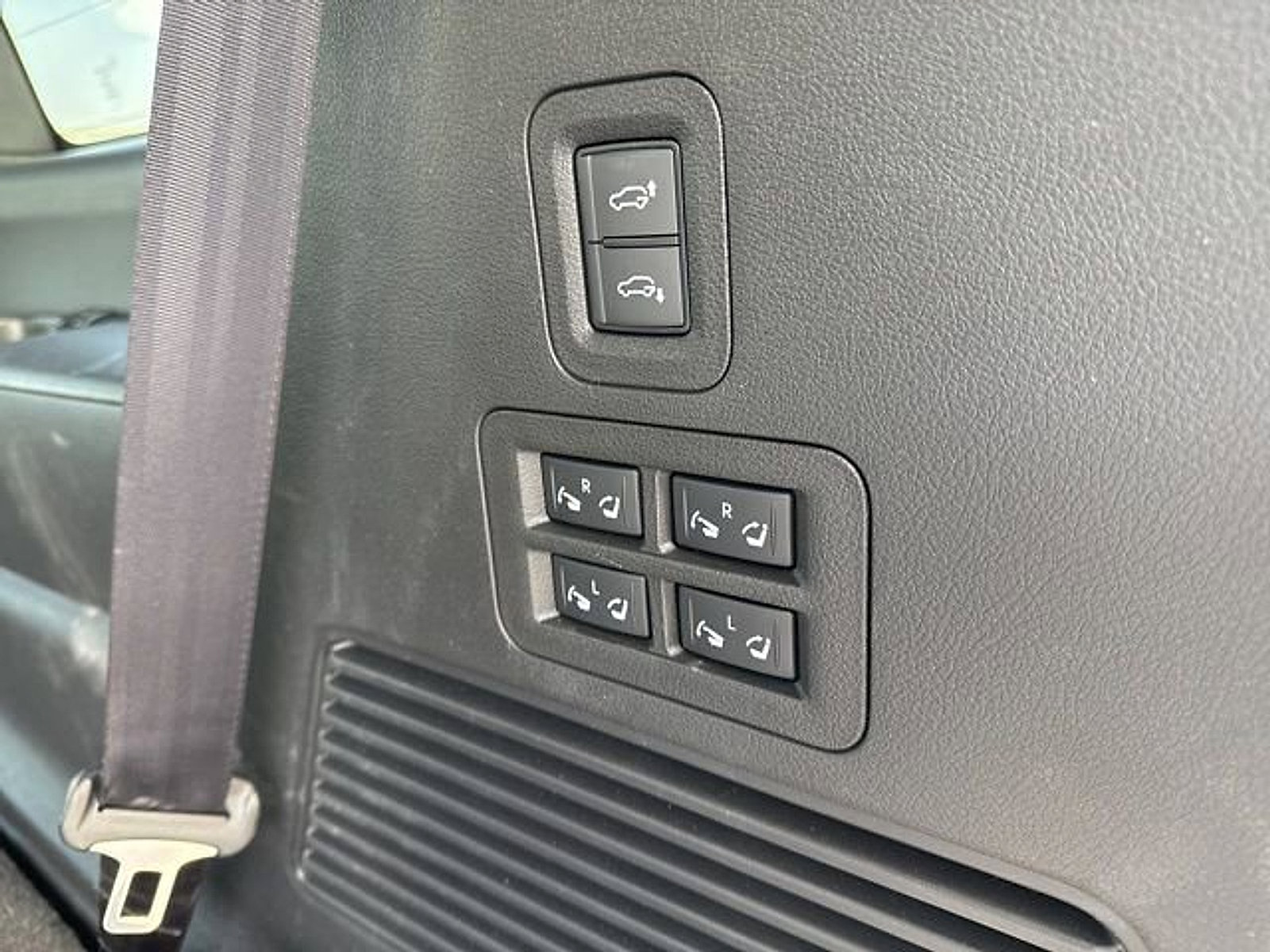 Certified 2026 INFINITI QX80 4WD w/ Sport Exterior Package image 23