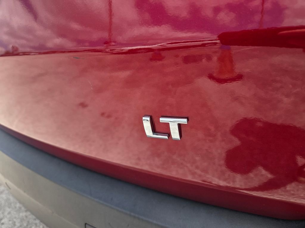 Certified 2023 Chevrolet Traverse LT FWD image 14