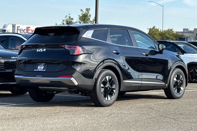 New 2027 Kia Sportage LX FWD image 5