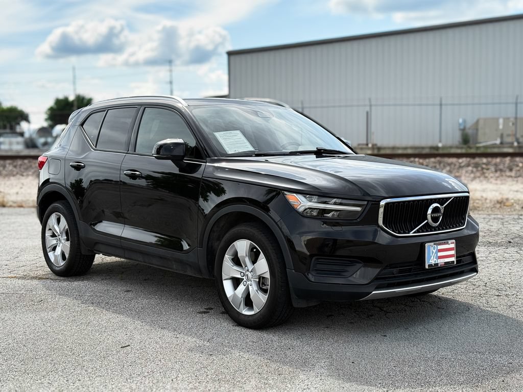Used 2022 Volvo XC40 T5 Momentum AWD/4WD image 5
