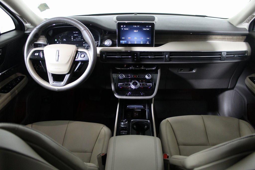 Used 2022 Lincoln Corsair Reserve image 13