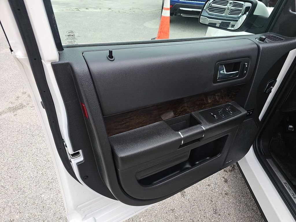 Used 2019 Ford Flex Limited w/ Class III Trailer Tow Package image 10