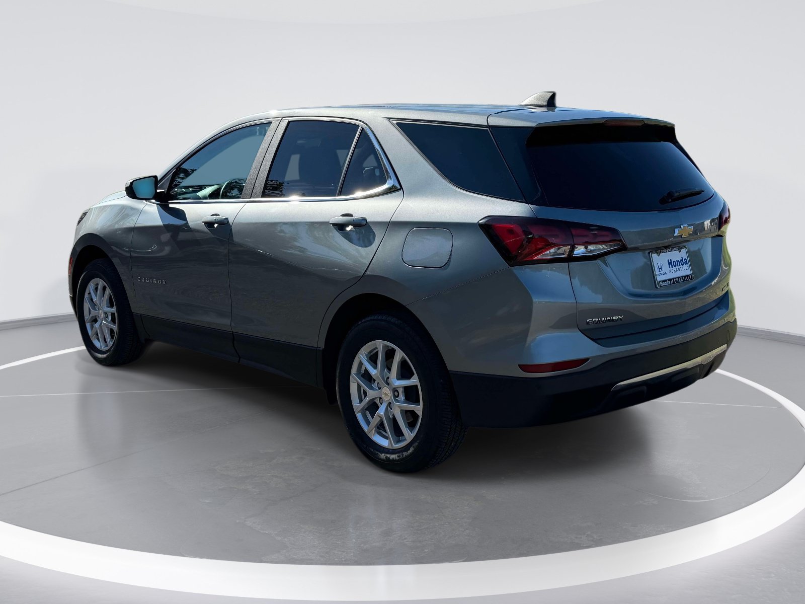Used 2023 Chevrolet Equinox LT AWD/4WD image 4