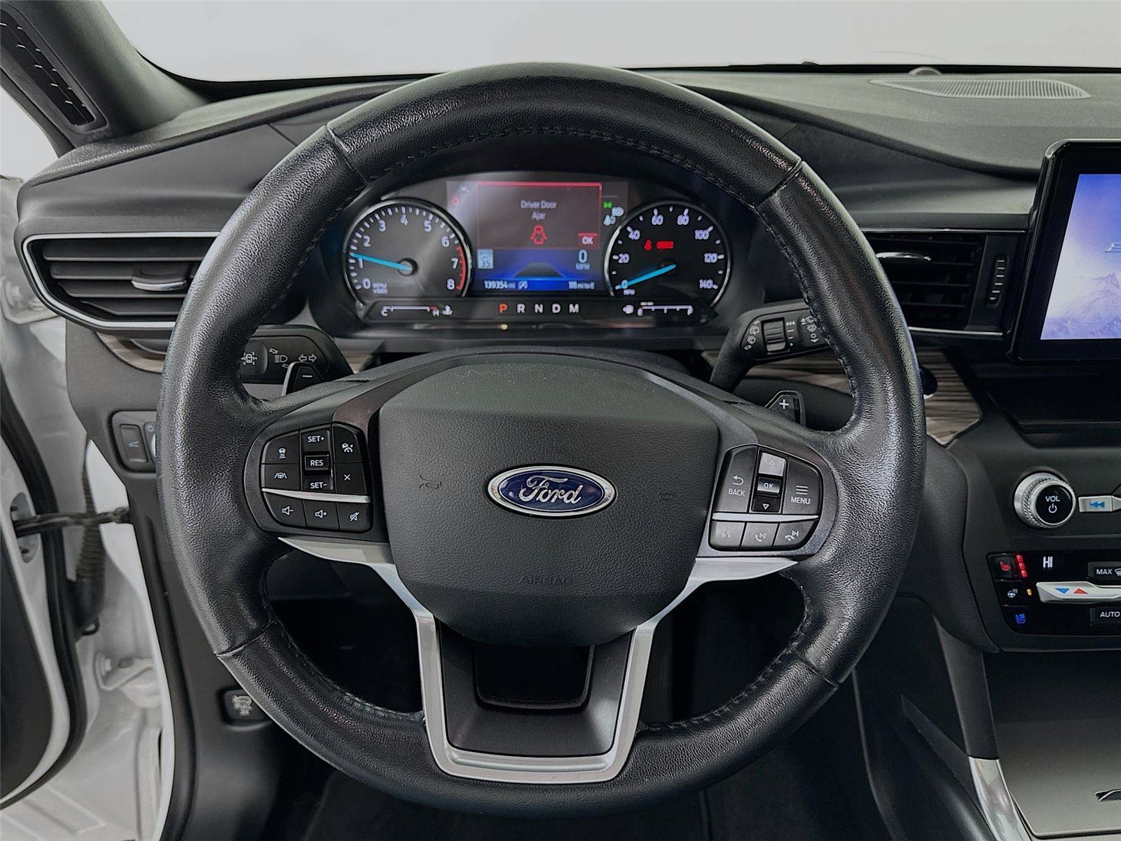 Used 2020 Ford Explorer Limited image 19