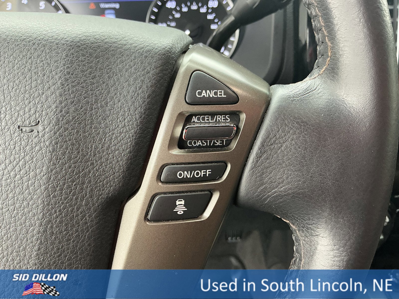 Used 2022 Nissan Titan Platinum Reserve w/ Moonroof Package image 10