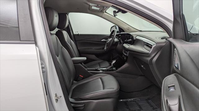 Used 2024 Buick Encore GX Sport Touring image 22