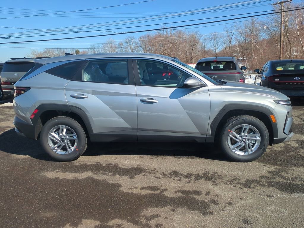 Certified 2026 Hyundai Tucson SE AWD/4WD image 2