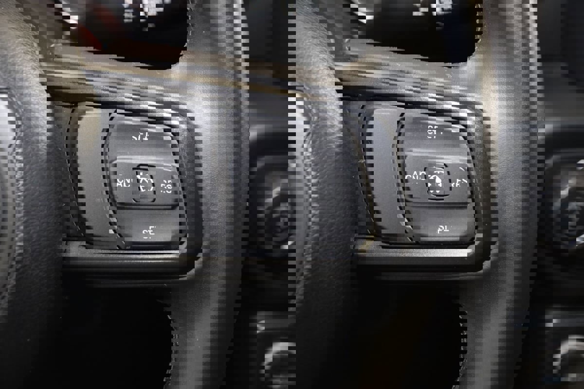 Used 2018 Jeep Wrangler Unlimited Sport S image 32