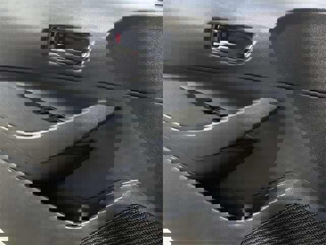 Used 2023 Toyota Corolla LE image 23