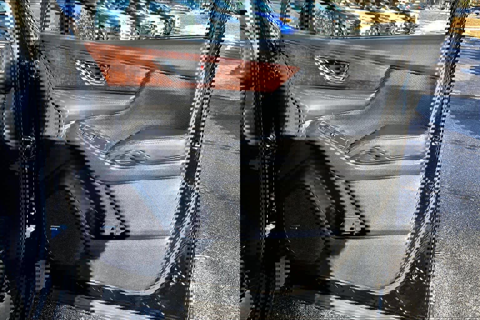 Used 2023 Subaru Ascent Touring image 22