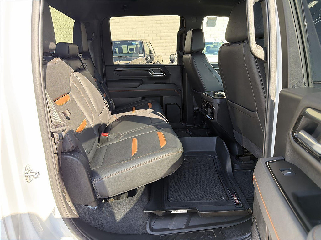 Used 2025 GMC Sierra 2500 AT4 AWD/4WD image 26
