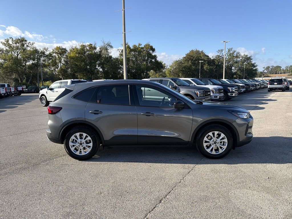 New 2026 Ford Escape Active w/ Tech Pack #1 FWD image 3
