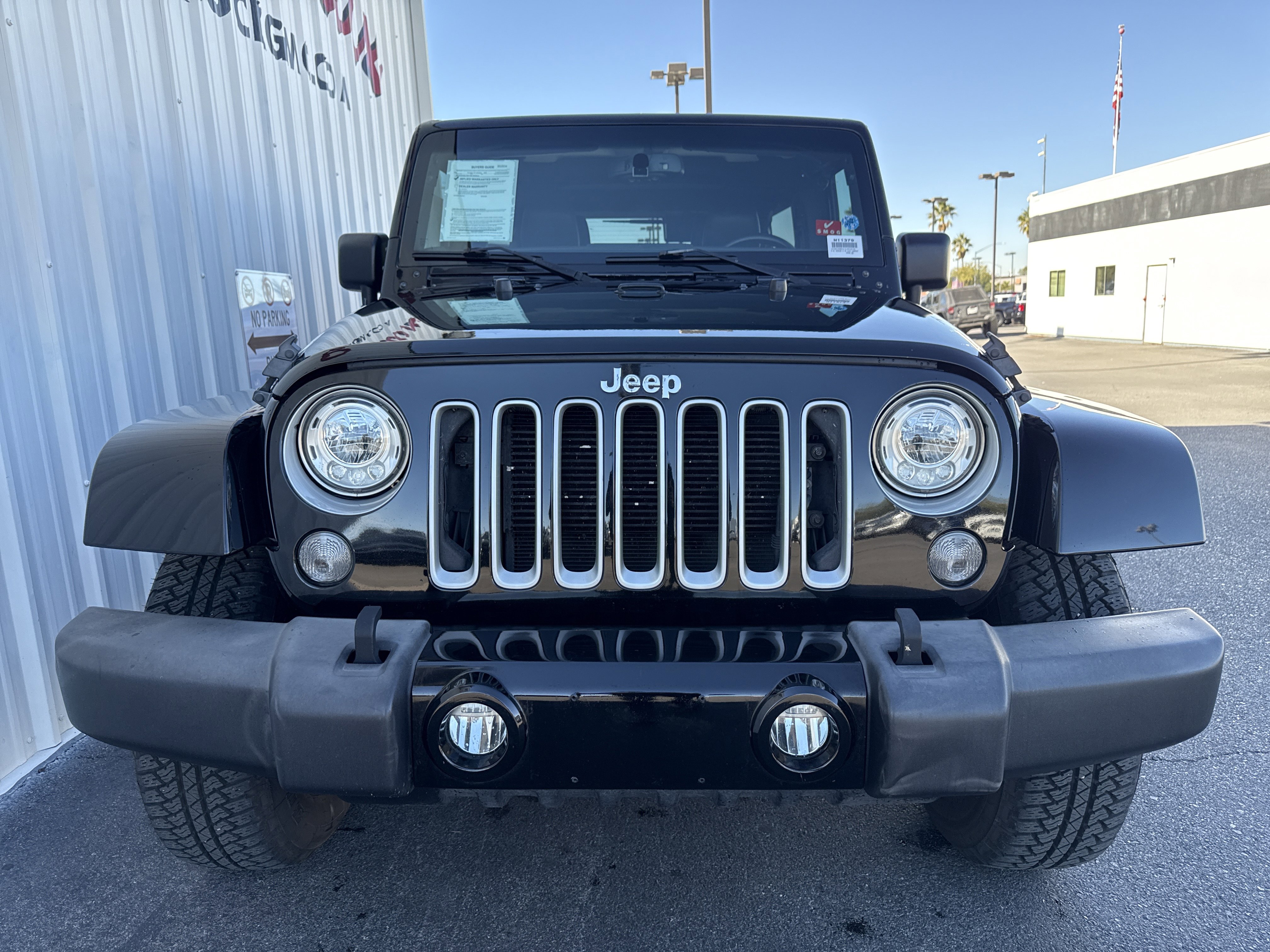 Used 2018 Jeep Wrangler Unlimited Sahara w/ Connectivity Group image 7