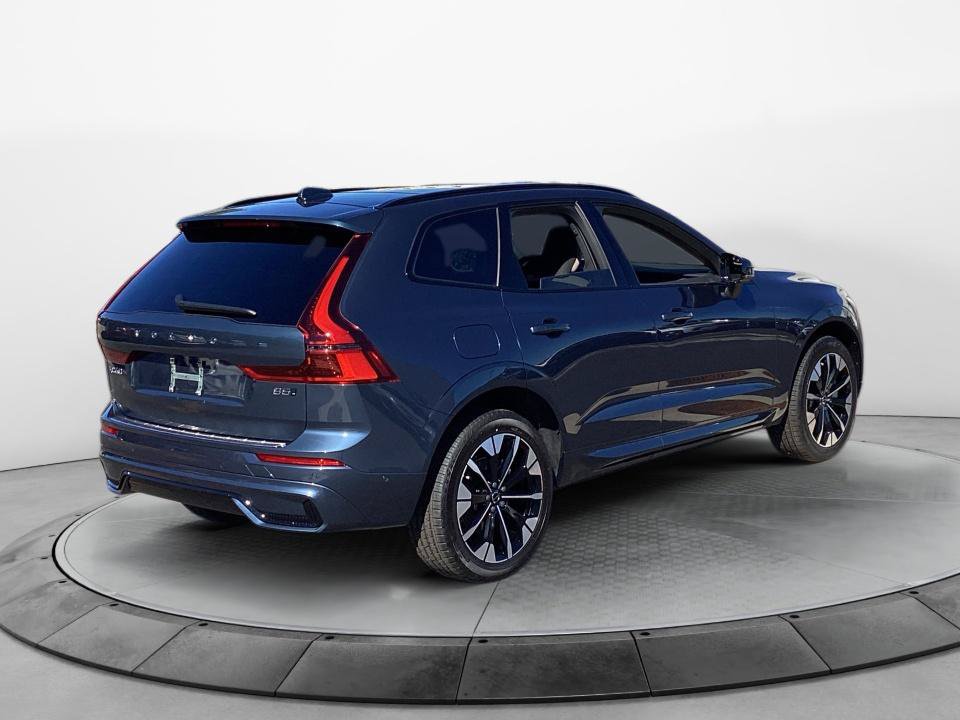 New 2027 Volvo XC60 B5 Plus AWD/4WD image 7