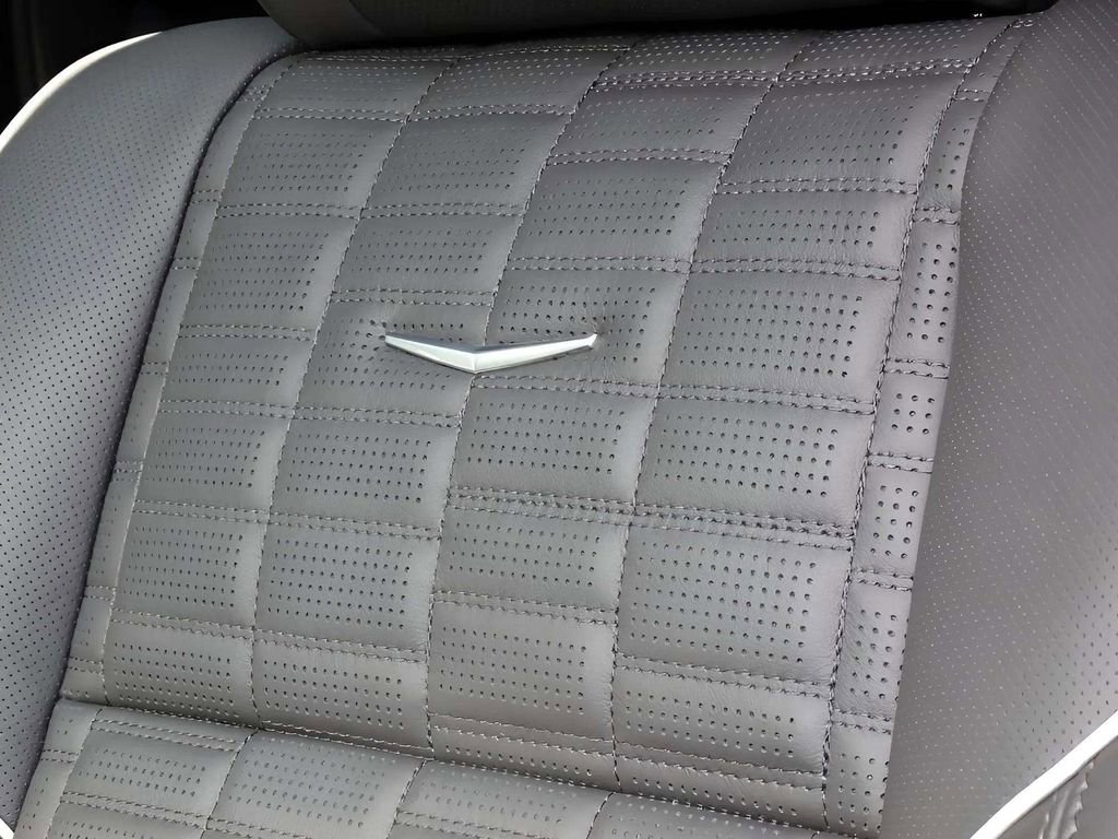 Used 2025 Cadillac Escalade V image 14