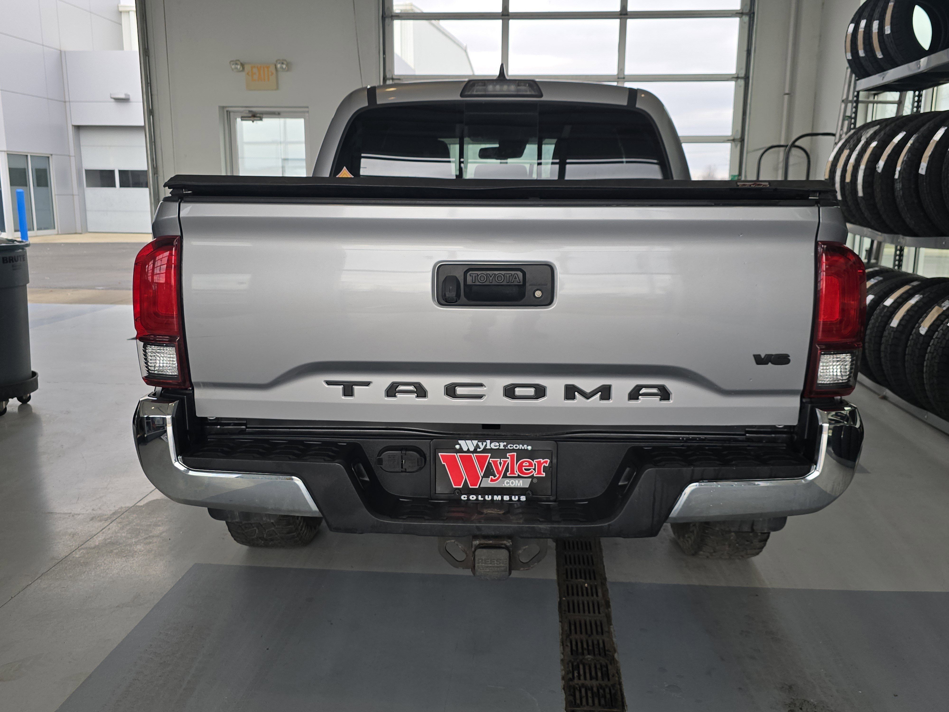 Used 2019 Toyota Tacoma TRD Off-Road image 5