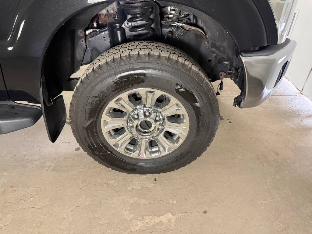 Used 2015 Ford F250 XLT w/ Snow Plow Prep Package AWD/4WD image 30