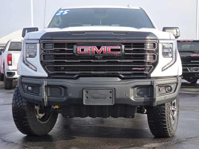 Used 2025 GMC Sierra 1500 AT4X image 21