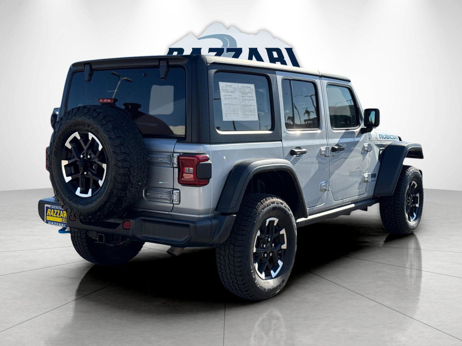 Used 2024 Jeep Wrangler Unlimited Rubicon 4xe AWD/4WD image 3
