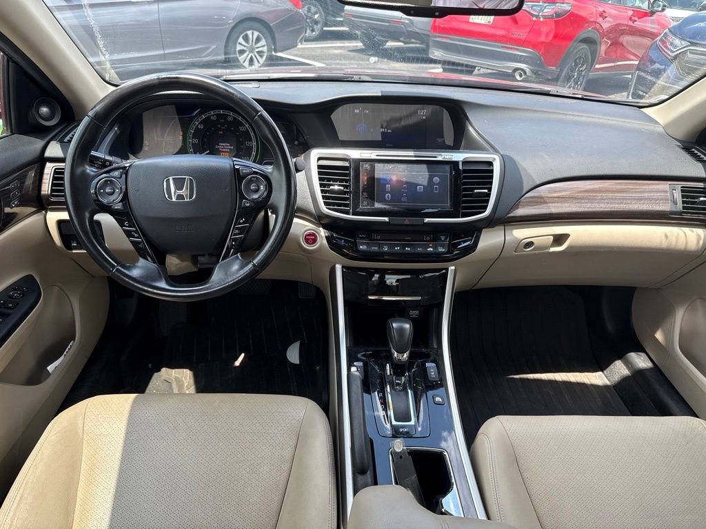 Used 2017 Honda Accord Touring image 20